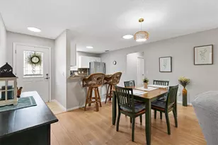 8528 SE 177th Bartram Loop, The Villages, FL 32162 - Photo 9