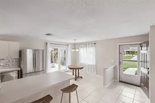 21 Cayman Cir, Umatilla, FL 32784 - Photo 9