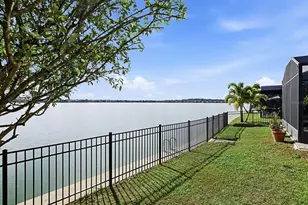 417 Blue Cypress Dr, Groveland, FL 34736 - Photo 23