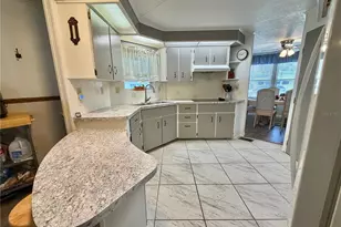 188 Hibiscus Way, Leesburg, FL 34748 - Photo 5