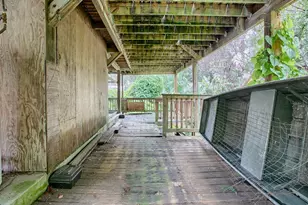 853 Cr 484, Lake Panasoffkee, FL 33538 - Photo 11