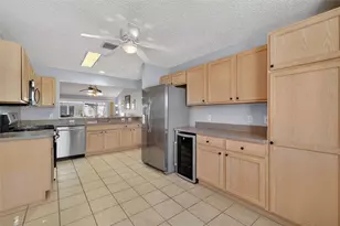 1927 Walden Way, The Villages, FL 32162 - Photo 7