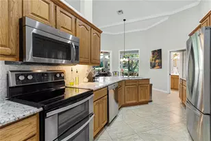 5355 Grove Mnr, Lady Lake, FL 32159 - Photo 19