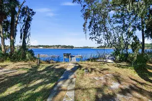 592 Crescent St, Umatilla, FL 32784 - Photo 49