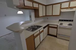 199 Afton Square, Altamonte Springs, FL 32714 - Photo 3