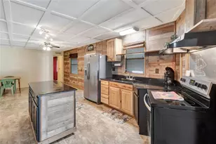 1409 Ridge Rd, Tavares, FL 32778 - Photo 11