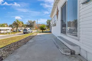 1409 Ridge Rd, Tavares, FL 32778 - Photo 5