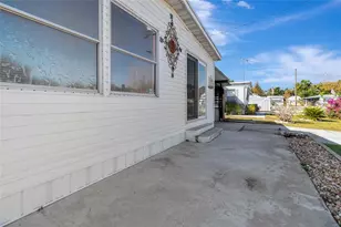 1409 Ridge Rd, Tavares, FL 32778 - Photo 7