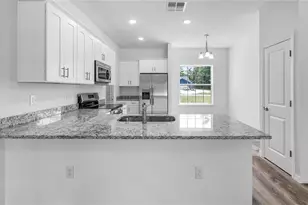 40411 W 8th Ave, Umatilla, FL 32784 - Photo 13