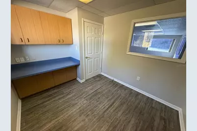 2390 E International Speedway, Deland, FL 32724 - Photo 5