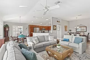 550 Little River Path, The Villages, FL 32162 - Photo 15