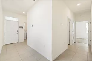 8128 Penrose Pl, Wildwood, FL 34785 - Photo 13