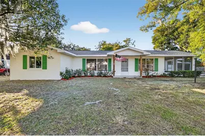 40 S Kentucky Avenue, Umatilla, FL 32784 - Photo 1