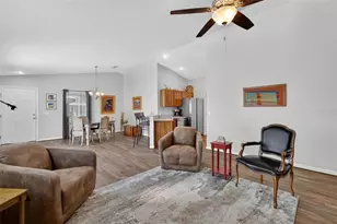 627 Vagabond St, The Villages, FL 32163 - Photo 9