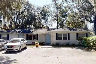 224 W McClendon St, Lady Lake, FL 32159 - Photo 1