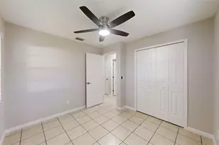 224 W McClendon St, Lady Lake, FL 32159 - Photo 23