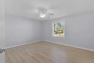 2002 Cedar Ridge Pl, The Villages, FL 32162 - Photo 21