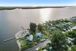51 Vip Is, Grant, FL 32949 - Photo 59