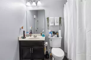 736 Lake Douglas Dr, Groveland, FL 34736 - Photo 25