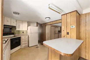 3809 Cr 405N, Lake Panasoffkee, FL 33538 - Photo 15