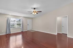 909 Abaco Path, The Villages, FL 32163 - Photo 9