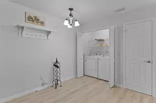 2050 Fairview Ln, The Villages, FL 32162 - Photo 21