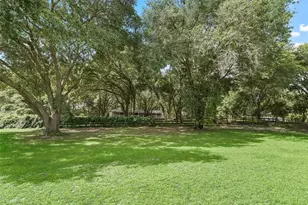 17070 SE 173rd Terrace Rd, Weirsdale, FL 32195 - Photo 35