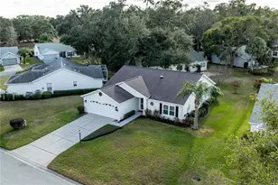 25735 Glen Eagle Dr, Leesburg, FL 34748 - Photo 3