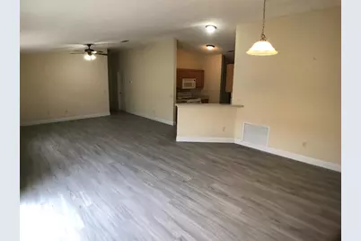 2566 Hialeah Avenue, The Villages, FL 32162 - Photo 9