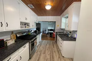 202 S Warfield Ave, Wildwood, FL 34785 - Photo 7