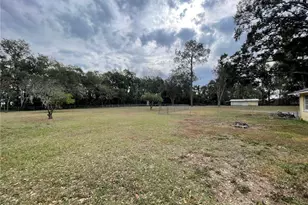 202 S Warfield Ave, Wildwood, FL 34785 - Photo 27