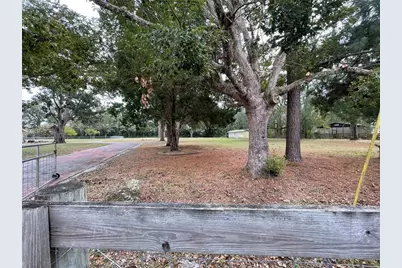 202 S Warfield Avenue, Wildwood, FL 34785 - Photo 31