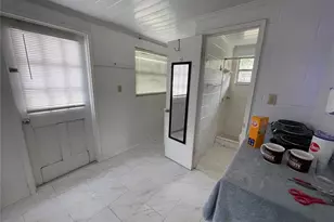 202 S Warfield Ave, Wildwood, FL 34785 - Photo 23