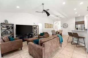 10274 Julia Isles Ave, Oxford, FL 34484 - Photo 17