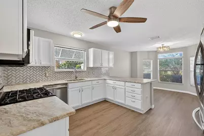 2450 Merida Circle, The Villages, FL 32162 - Photo 5