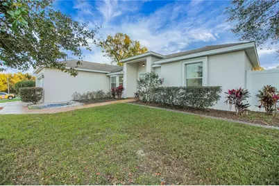 314 Stone Castle Loop, Lady Lake, FL 32159 - Photo 5