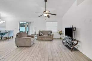 314 Stone Castle Loop, Lady Lake, FL 32159 - Photo 9