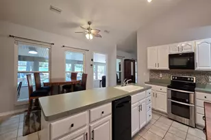 16758 SE 181st Terrace, Weirsdale, FL 32195 - Photo 11