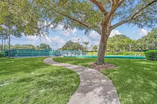 25527 Belle Helene, Leesburg, FL 34748 - Photo 37