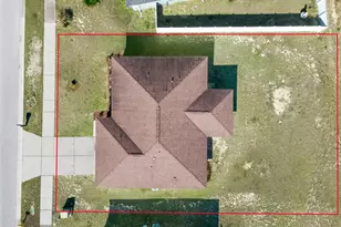 1009 Bluegrass Dr, Groveland, FL 34736 - Photo 5