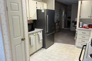 25051 Betton Hill, Leesburg, FL 34748 - Photo 13