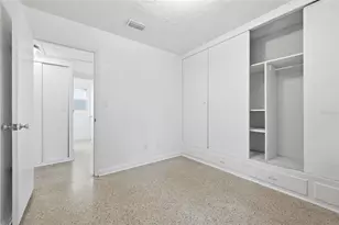 1215 NE 21 Ave, Gainesville, FL 32609 - Photo 15