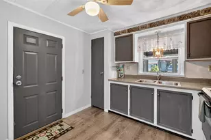 790 Sandi Dr, Leesburg, FL 34788 - Photo 7