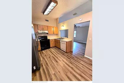 2719 Lorraine Drive, Leesburg, FL 34748 - Photo 3