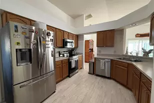 25607 Belle Helene, Leesburg, FL 34748 - Photo 3