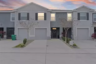 5349 Pinecone Ct, Wildwood, FL 34785 - Photo 3