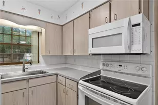 11 Reyes Rd, Deland, FL 32724 - Photo 17