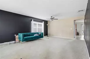 2463 Martins Run, Tavares, FL 32778 - Photo 13