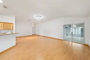 1928 Peachtree Ave, The Villages, FL 32162 - Photo 9