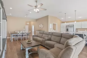 7182 Tippett Trl, The Villages, FL 34762 - Photo 13